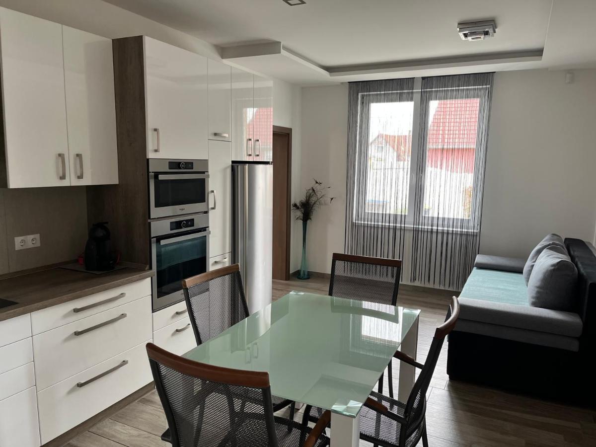 Rajczi Apartman Mohacs Exterior photo